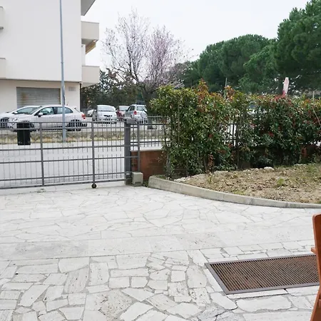 Al Mare Da Nonna Me' شقة Porto SantʼElpidio